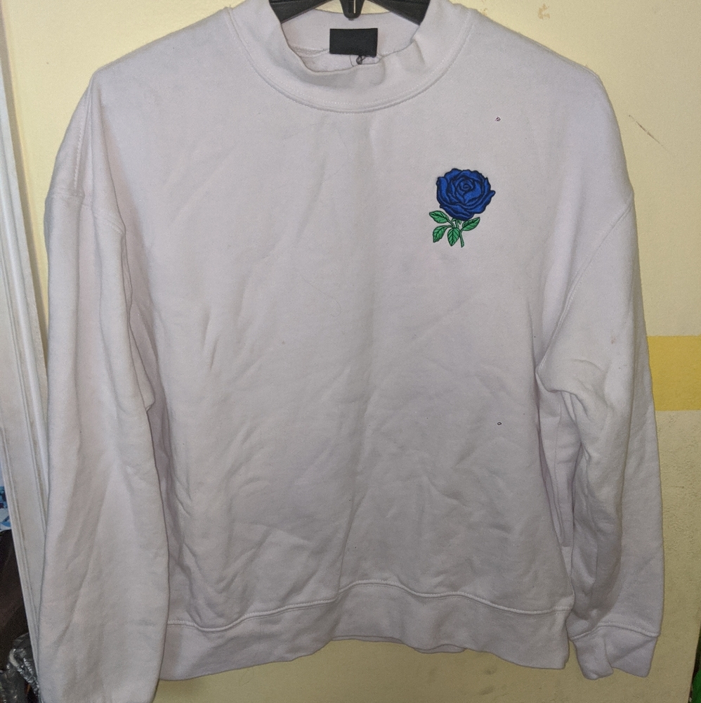 White crewneck sweatshirt